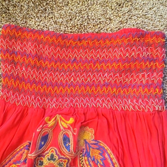 Dress - Picture 3 of 3